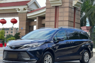 丰田 赛那SIENNA 2021款 2.5L混动 豪华版
