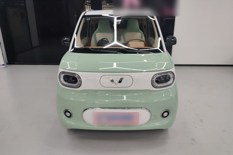 五菱汽车 宏光MINIEV 2024款 第三代 215km 进阶版车身外观2