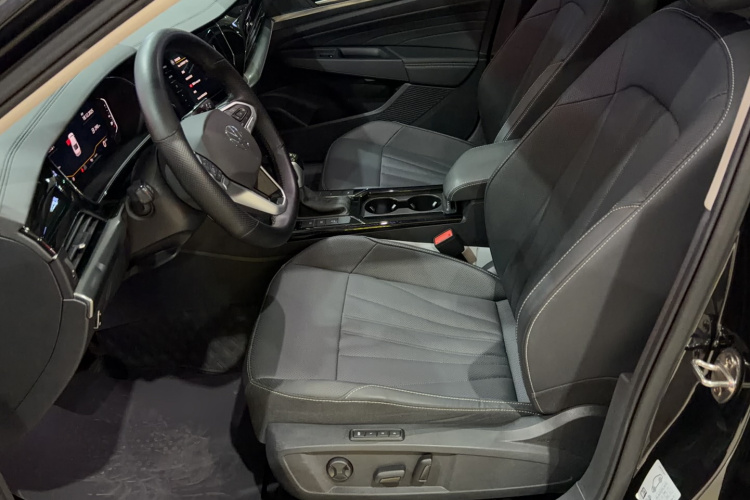 大众 帕萨特 2025款 出众款 380TSI 星空龙腾版局部细节19