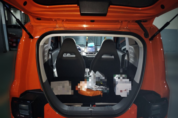 吉利银河 2025款 210km 熊猫骑士中控内饰23