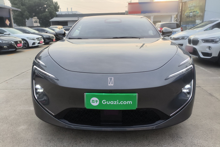 阿维塔12 2025款 Ultra增程版车身外观6001