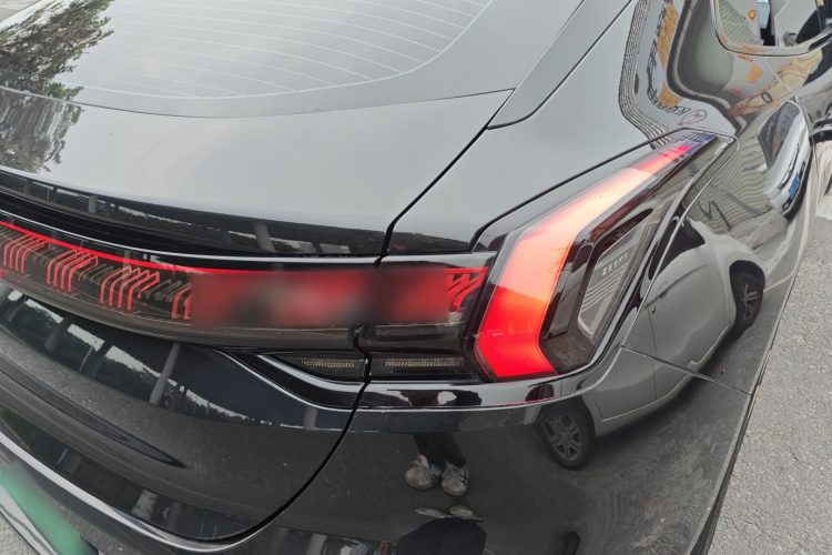 极氪001 2022款 长续航双电机 WE版车身外观6006