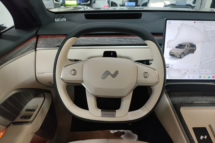 乐道L90 2025款 Ultra 六座版中控内饰13