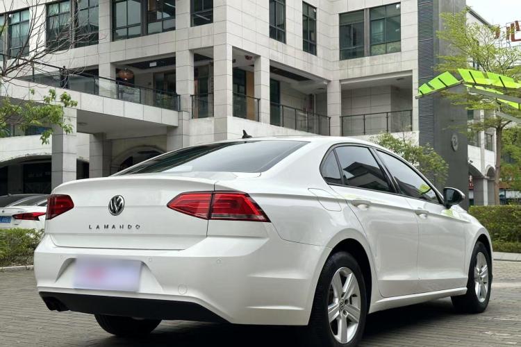 大众 凌渡 2018款 230TSI DSG风尚版车身外观7