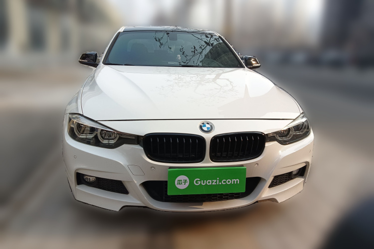 宝马3系 2019款 320i M运动曜夜版车身外观6001