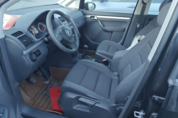 大众 途安 2013款 1.4T 手动风尚版5座中控内饰19