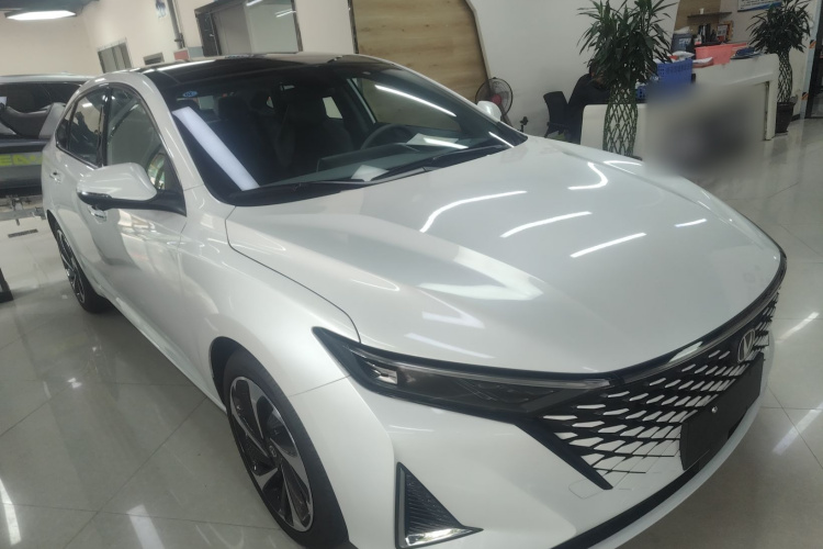 长安 锐程PLUS 2023款 1.5T DCT领航型车身外观3