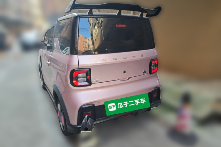 吉利银河 2025款 210km 熊猫卡丁车身外观5