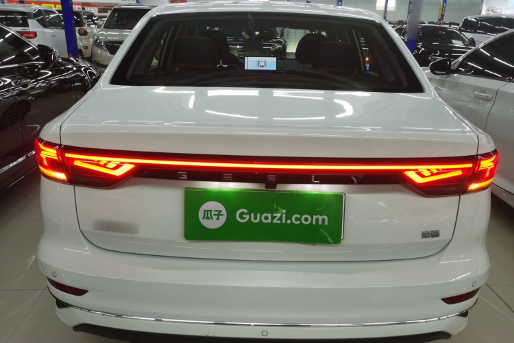 吉利汽车 帝豪 2025款 第4代 1.5L CVT旗舰型车身外观6