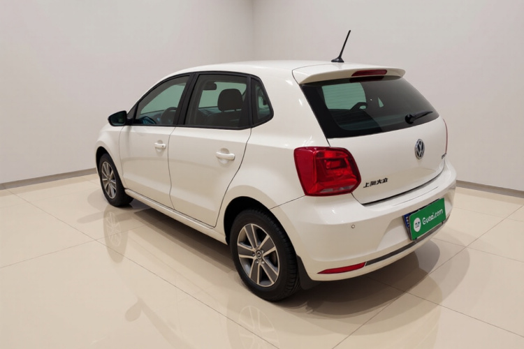 大众 Polo 2014款 1.4L 手动风尚版车身外观5