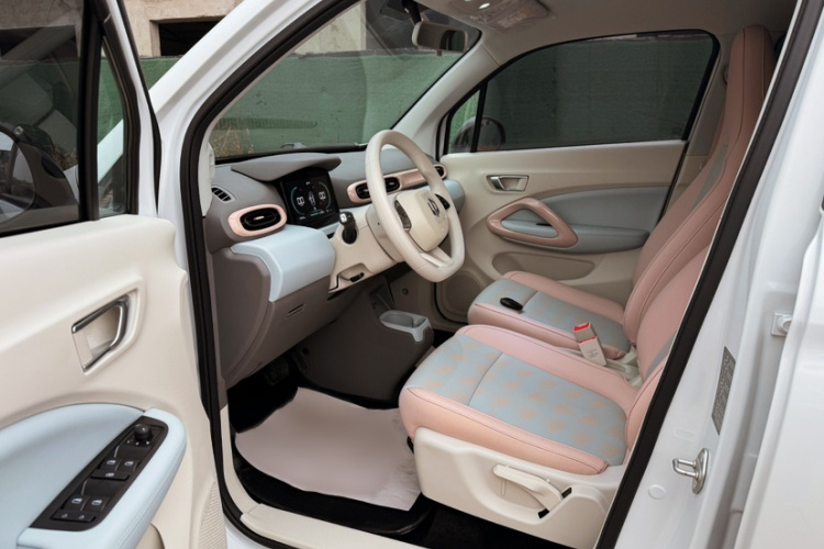 零跑汽车 零跑T03 2025款 310舒享版中控内饰7002