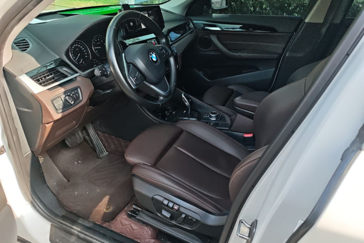 宝马X1 2020款 sDrive25Li 领先型中控内饰7001