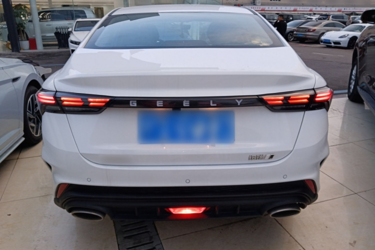 吉利汽车 2022款 缤瑞COOL 1.5T DCT电掣版车身外观6