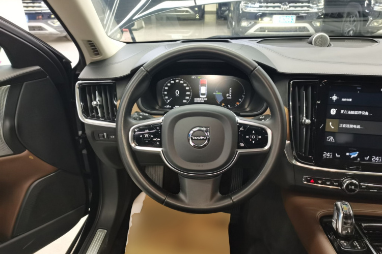 沃尔沃S90新能源 2019款 T8 E驱混动 智雅版 国V局部细节13