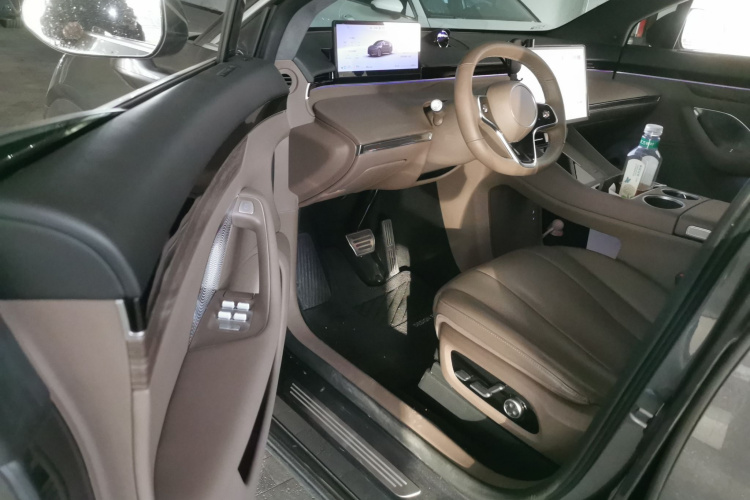 鸿蒙智行 智界R7 2025款 增程 251km Max中控内饰20