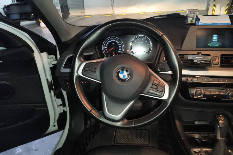 宝马1系 2018款 118i 时尚型局部细节13