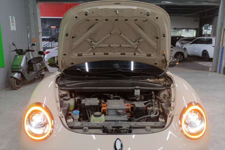 欧拉好猫 2022款 莫兰迪版 400km标准续航 尊贵型 三元锂机舱底盘24