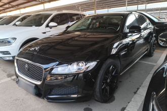 捷豹XFL 2018款 XFL 2.0T 200PS 精英版