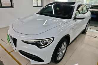 阿尔法·罗密欧 Stelvio斯坦维 2017款 2.0T 200HP 豪华版