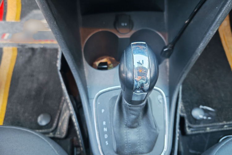 大众 Polo 2016款 1.4L 自动风尚型中控内饰7003