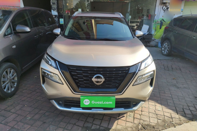 日产 奇骏 2023款 e-POWER 超混双电机四驱豪华版车身外观2