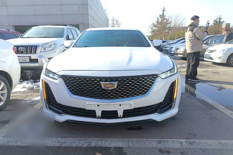 凯迪拉克CT5 2020款 28T 时尚型车身外观2