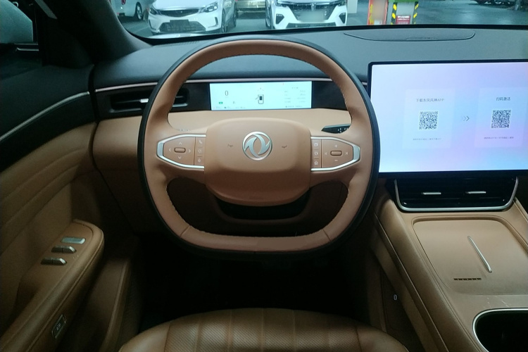 东风风神L8 2025款 112KM理想版中控内饰13