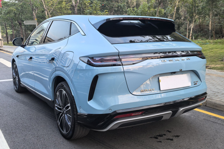 腾势N7 2025款 630 四驱智驾双激光旗舰版车身外观6004