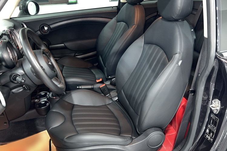 MINI Clubman 2011款 1.6L COOPER Fun局部细节19