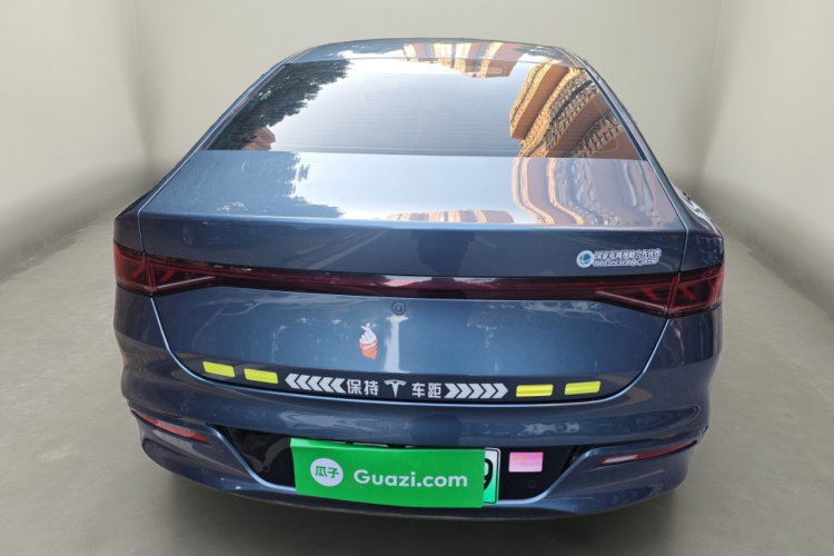 比亚迪 秦PLUS 2024款 荣耀版 DM-i 55KM领先型车身外观6