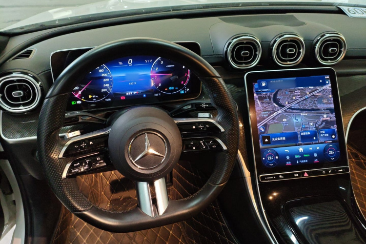奔驰C级 2022款 改款 C 260 L 运动版中控内饰12