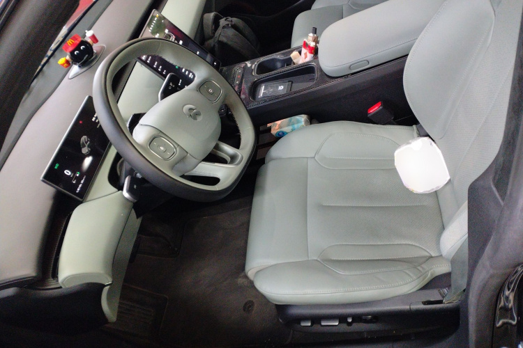 蔚来ET5 2024款 75kWh中控内饰19