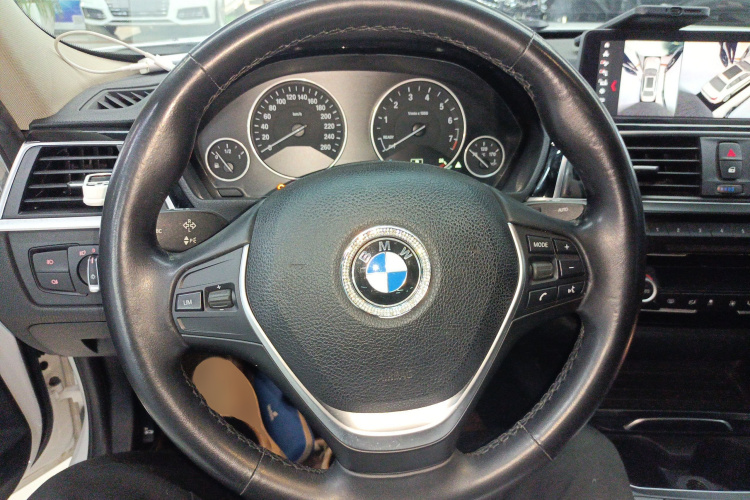 宝马3系 2019款 320Li xDrive 时尚型中控内饰13