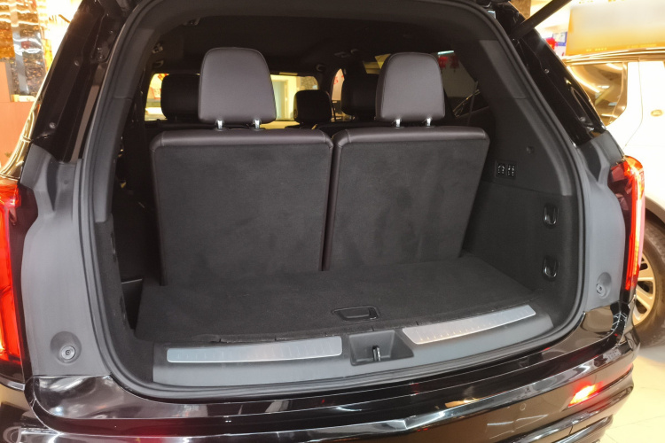 凯迪拉克XT6 2021款 2.0T 六座四驱豪华型机舱底盘23