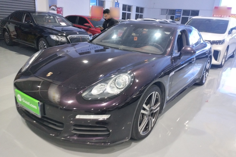 保时捷 2014款 Panamera 3.0T车身外观1