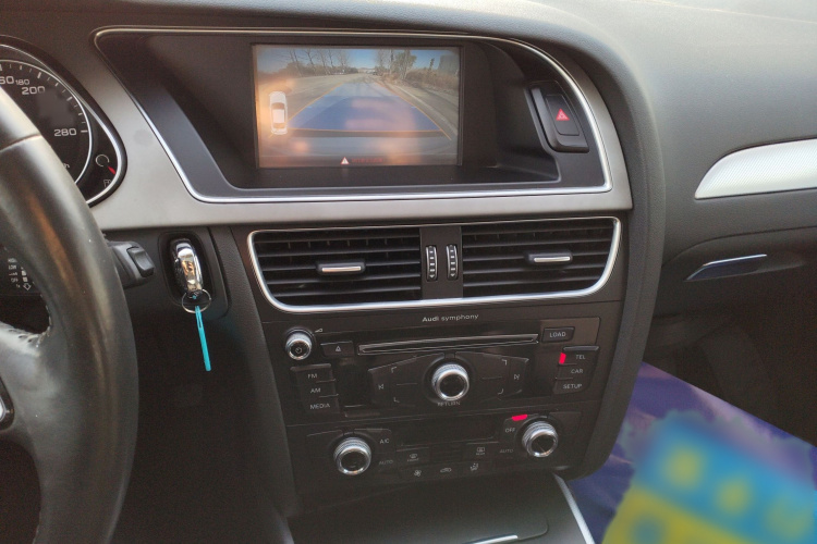 奥迪A4L 2016款 35 TFSI 典藏版 自动标准型局部细节16