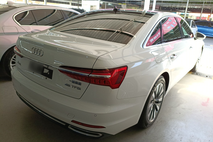 奥迪A6L 2019款 45 TFSI 臻选致雅型车身外观7