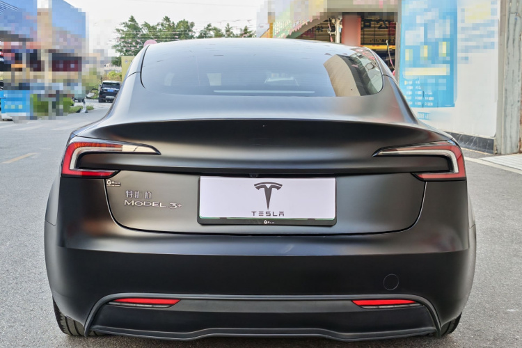 特斯拉 Model 3 2023款 长续航全轮驱动版车身外观6008