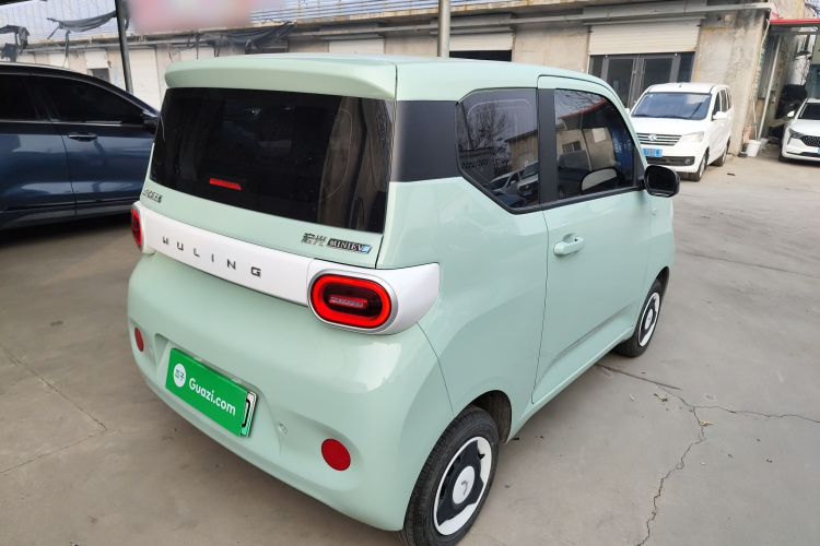 五菱汽车 宏光MINIEV 2024款 第三代 215km 青春版车身外观7