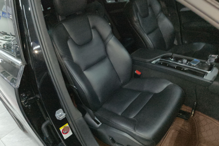沃尔沃XC90 2015款 T6 智逸版 7座局部细节41