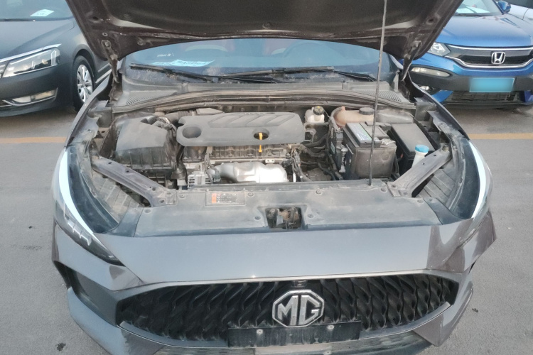 名爵 MG5 2022款 180DVVT CVT青春豪华版机舱底盘24