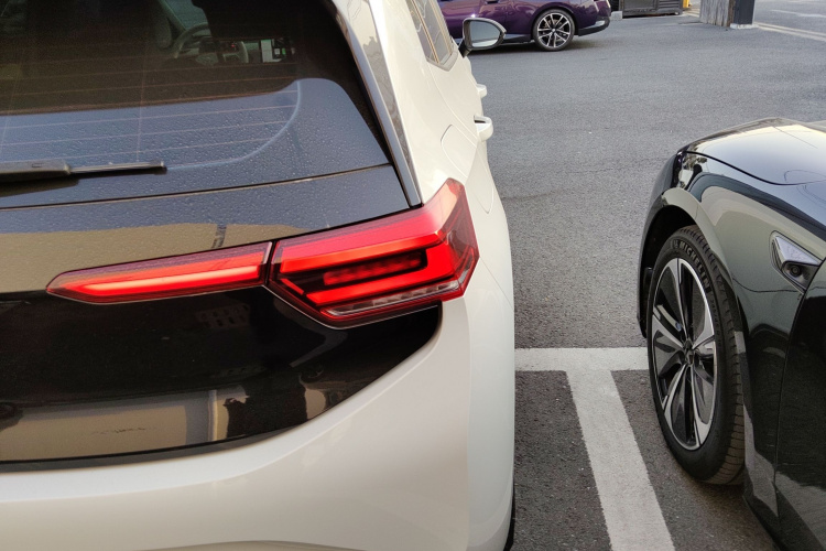 大众ID.3 2025款 改款 聪明款 极智版车身外观9