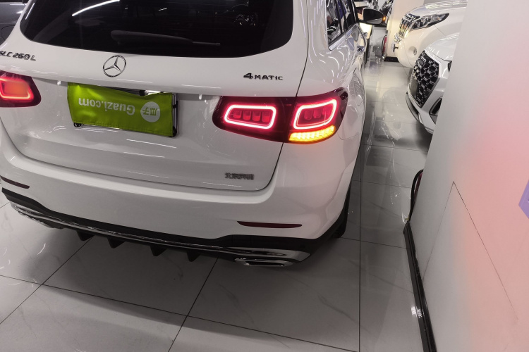 奔驰GLC 2020款 改款 GLC 260 L 4MATIC 豪华型车身外观9