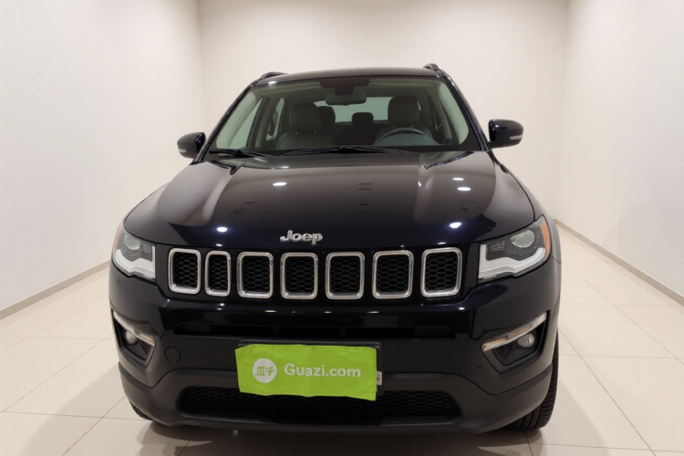 Jeep 指南者 2020款 220T 自动领先版车身外观2