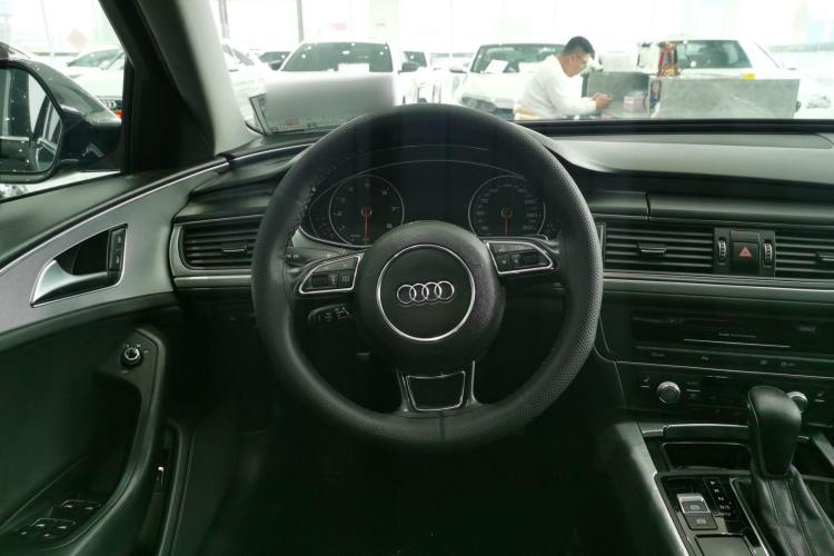 奥迪A6L 2016款 45 TFSI quattro 运动型中控内饰13