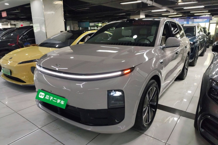 理想汽车 理想L6 2024款 Max车身外观1