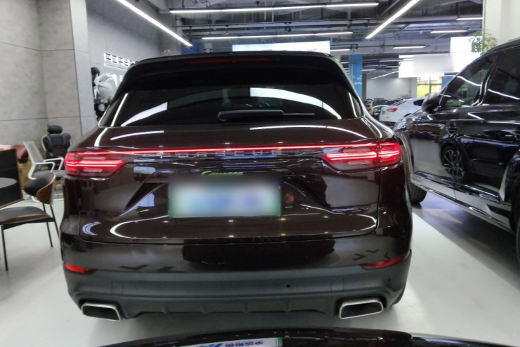 保时捷 Cayenne新能源 2022款 Cayenne E-Hybrid 2.0T 铂金版车身外观6003