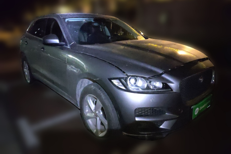 捷豹F-PACE 2020款 2.0T 都市尊享版车身外观3