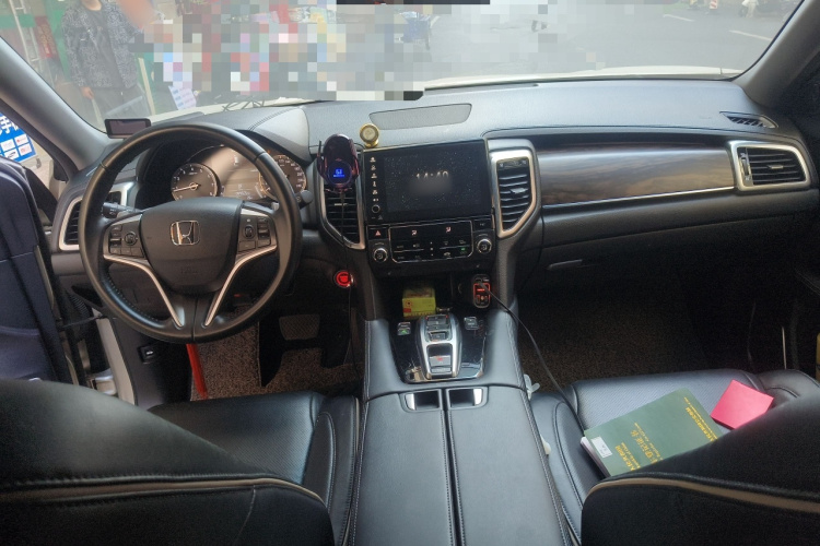 本田UR-V 2017款 370TURBO 两驱尊贵版 国V中控内饰7002