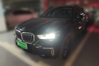 宝马X5 2022款 xDrive 30Li M运动套装